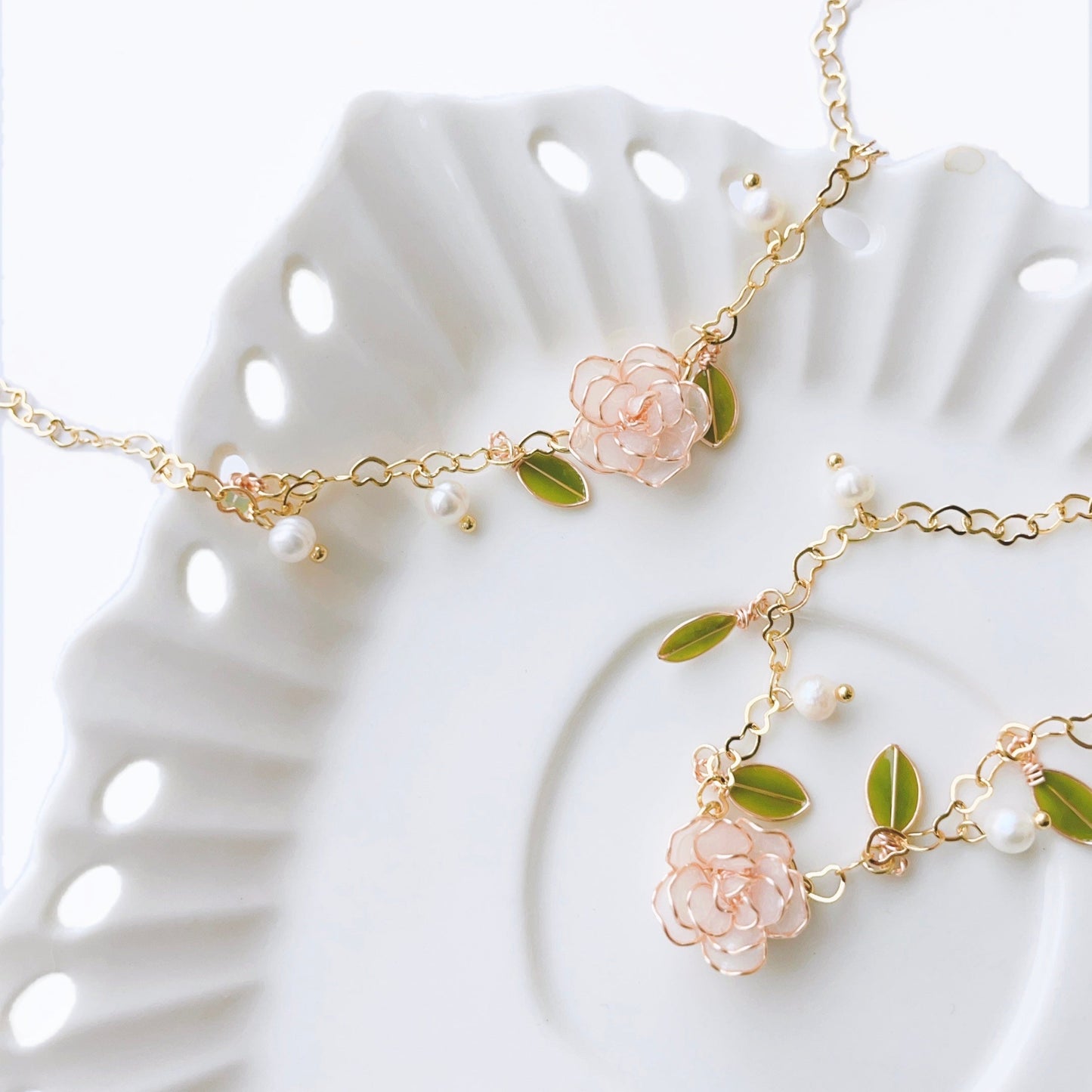 Rose and leaves Bracelet