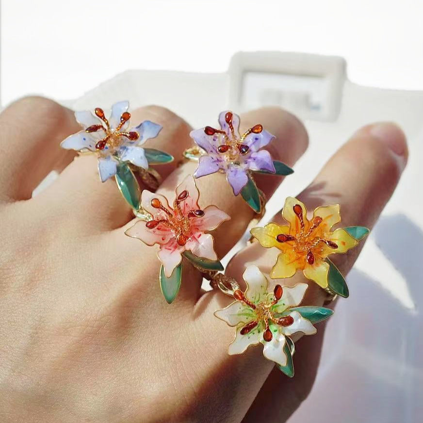 Lily Ring