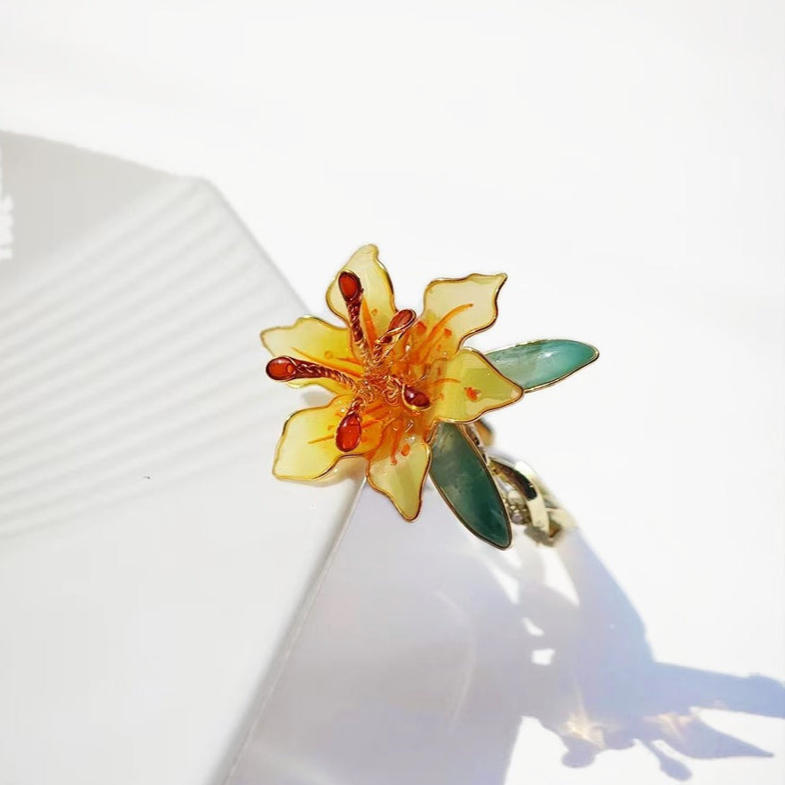 Lily Ring