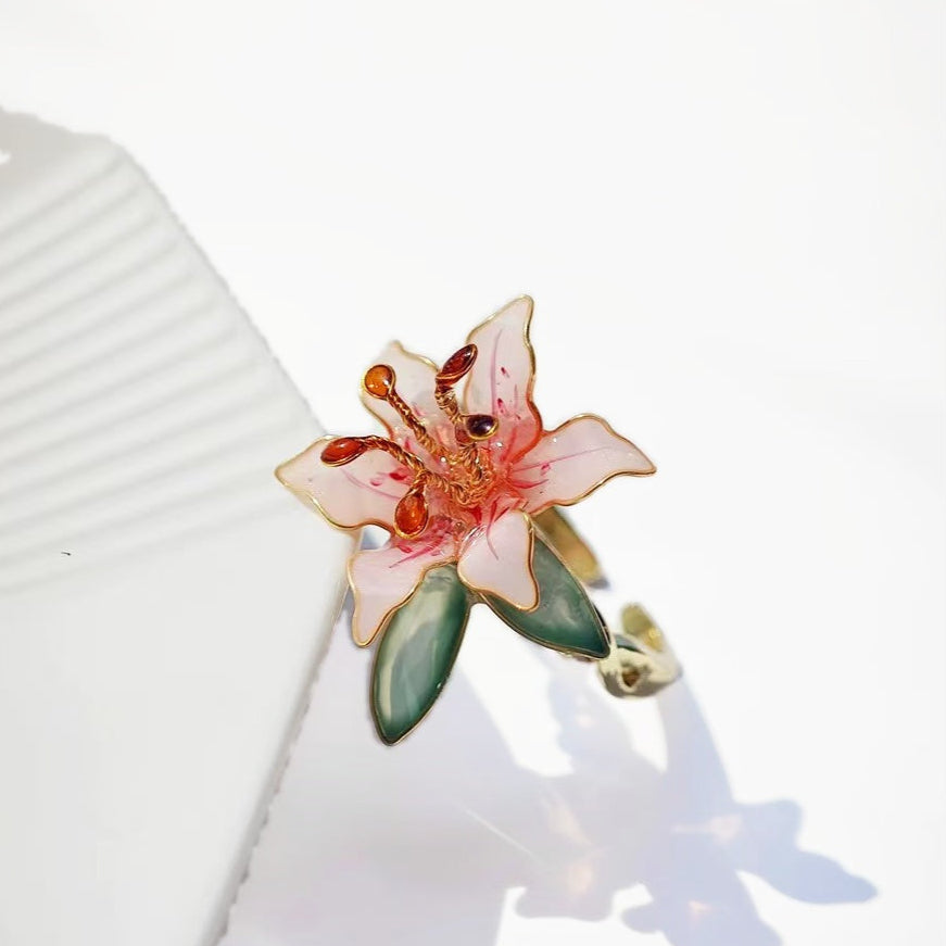 Lily Ring