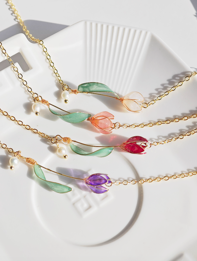 Tulip Necklace