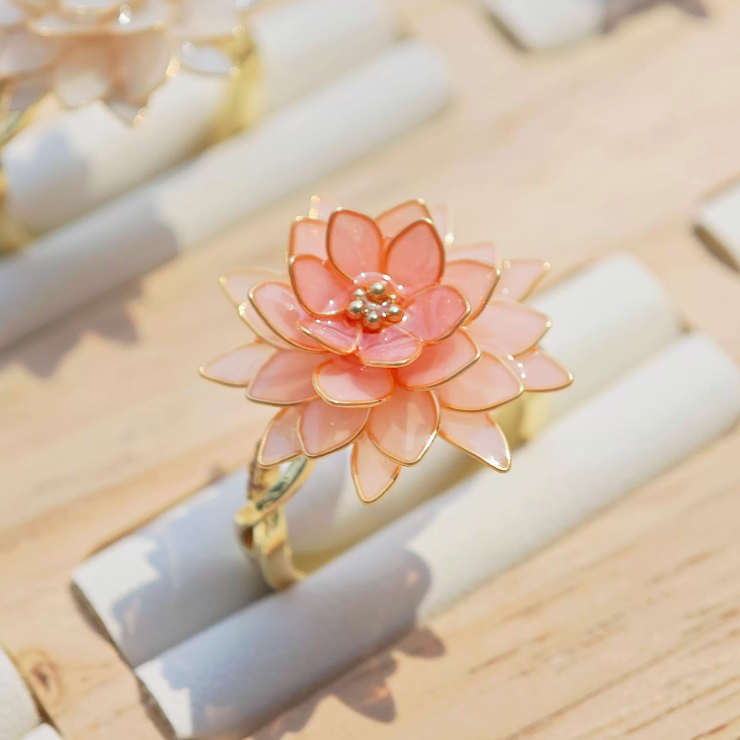 Dahlia Ring