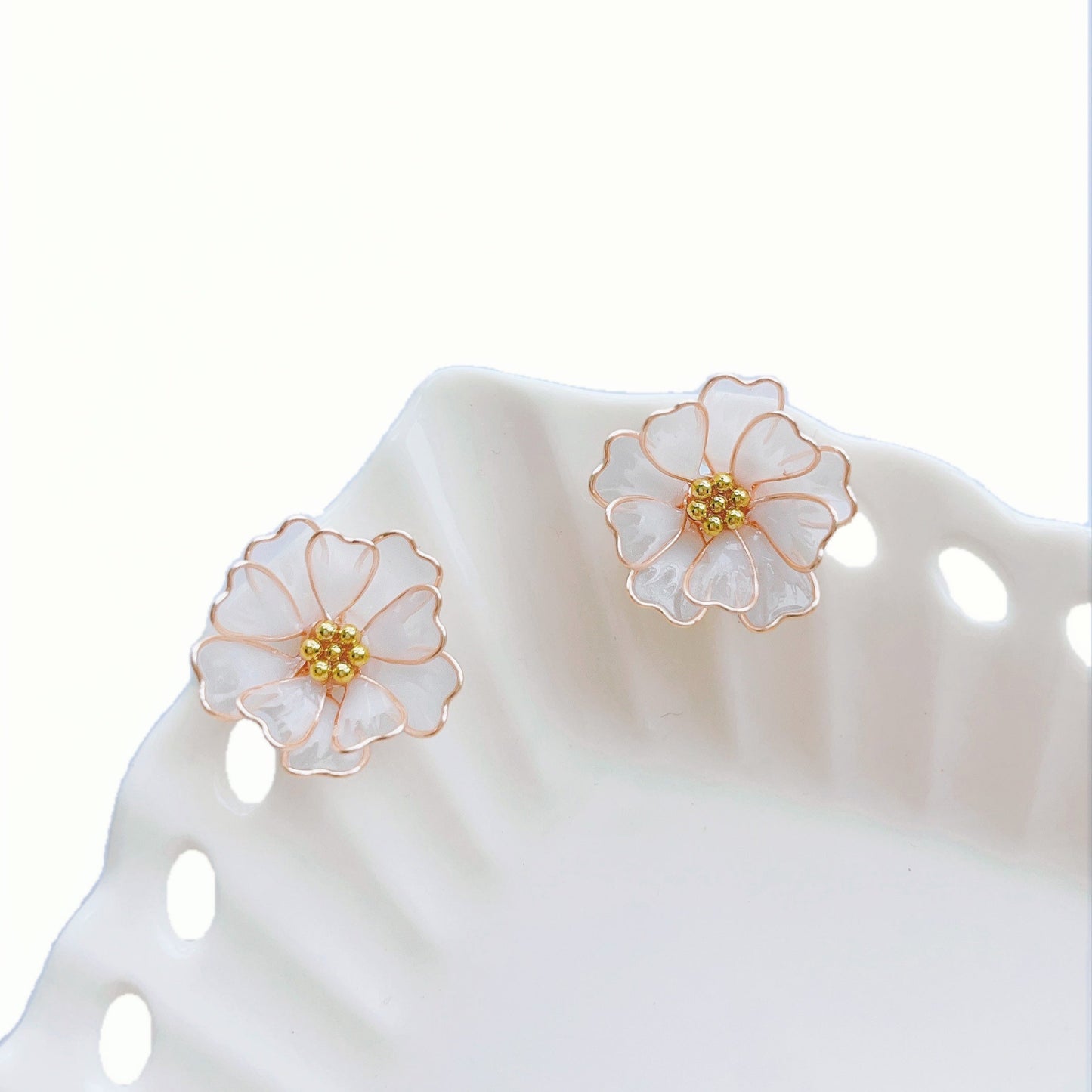 Yaezakura Stud Earrings