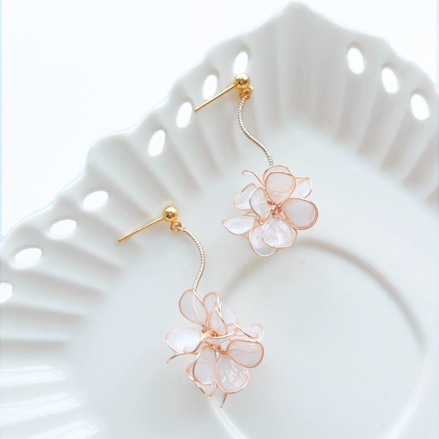 A Flower Ball Earrings