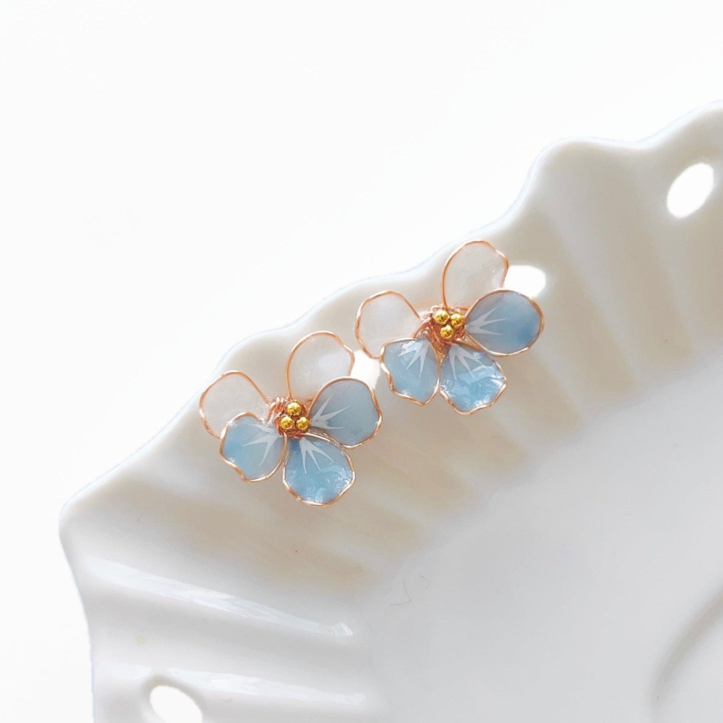 Pansy Stud Earrings