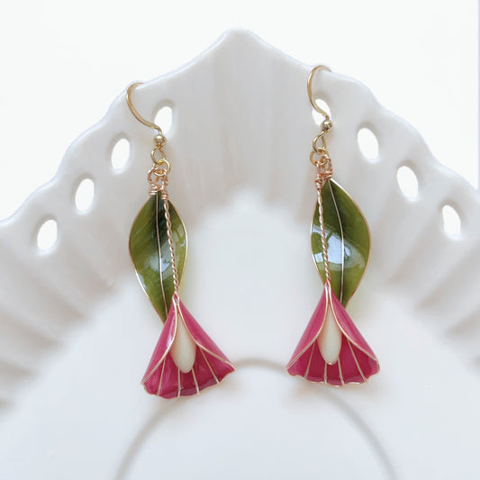Calla Lily Earrings