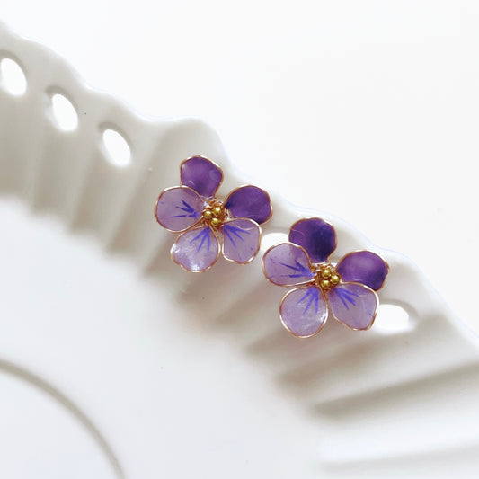Pansy Stud Earrings