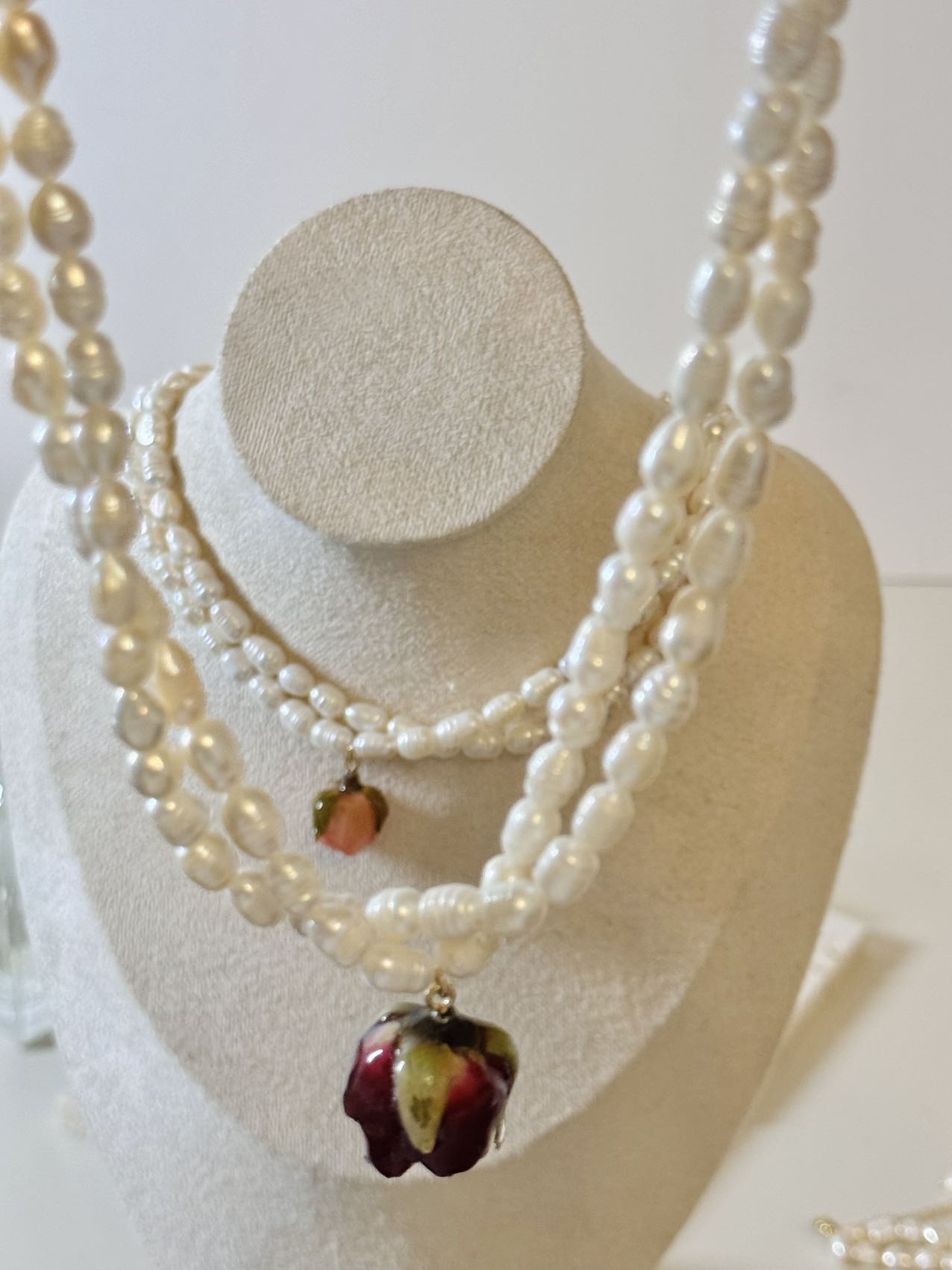 Dual Radiance: Double Layer Freshwater Pearl Necklace with Resin-Dipped Rose Pendant