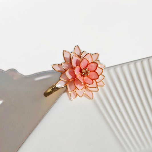 Dahlia Ring