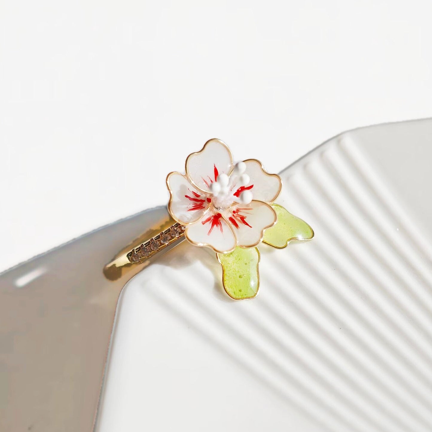 Hibiscus Ring