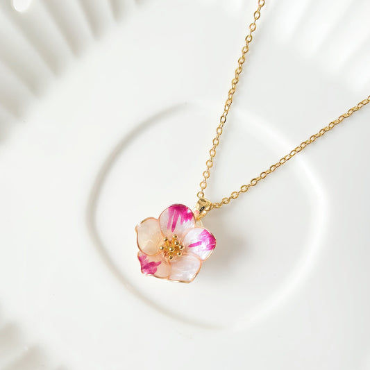 Japanese camellia Necklace