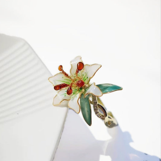 Lily Ring