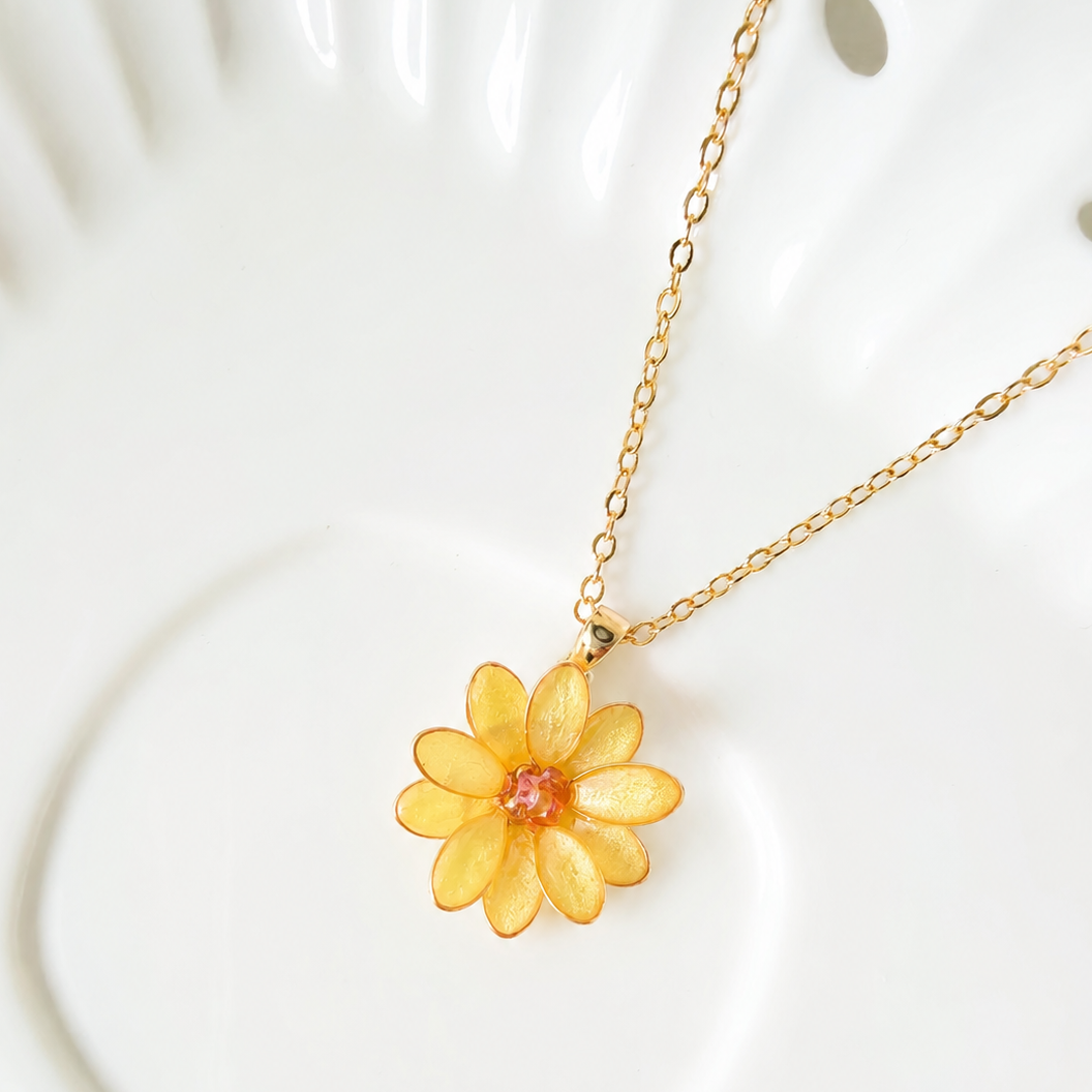 Daisy Necklace