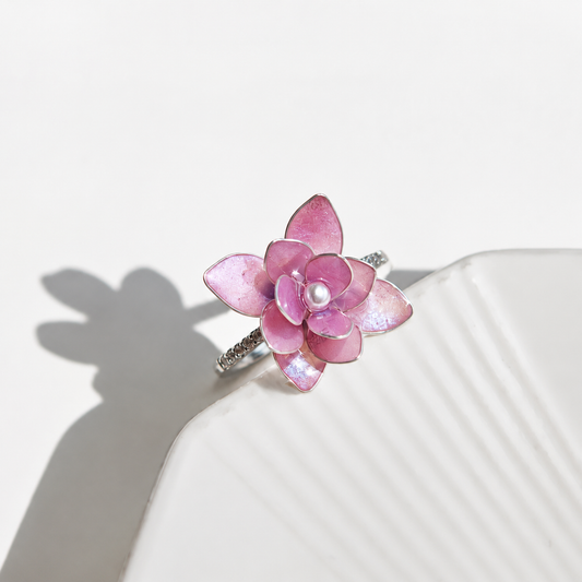 Double Hydrangea Ring