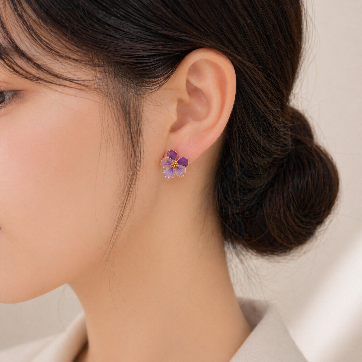 Pansy Stud Earrings