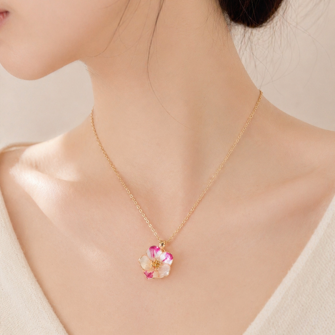 Japanese camellia Necklace