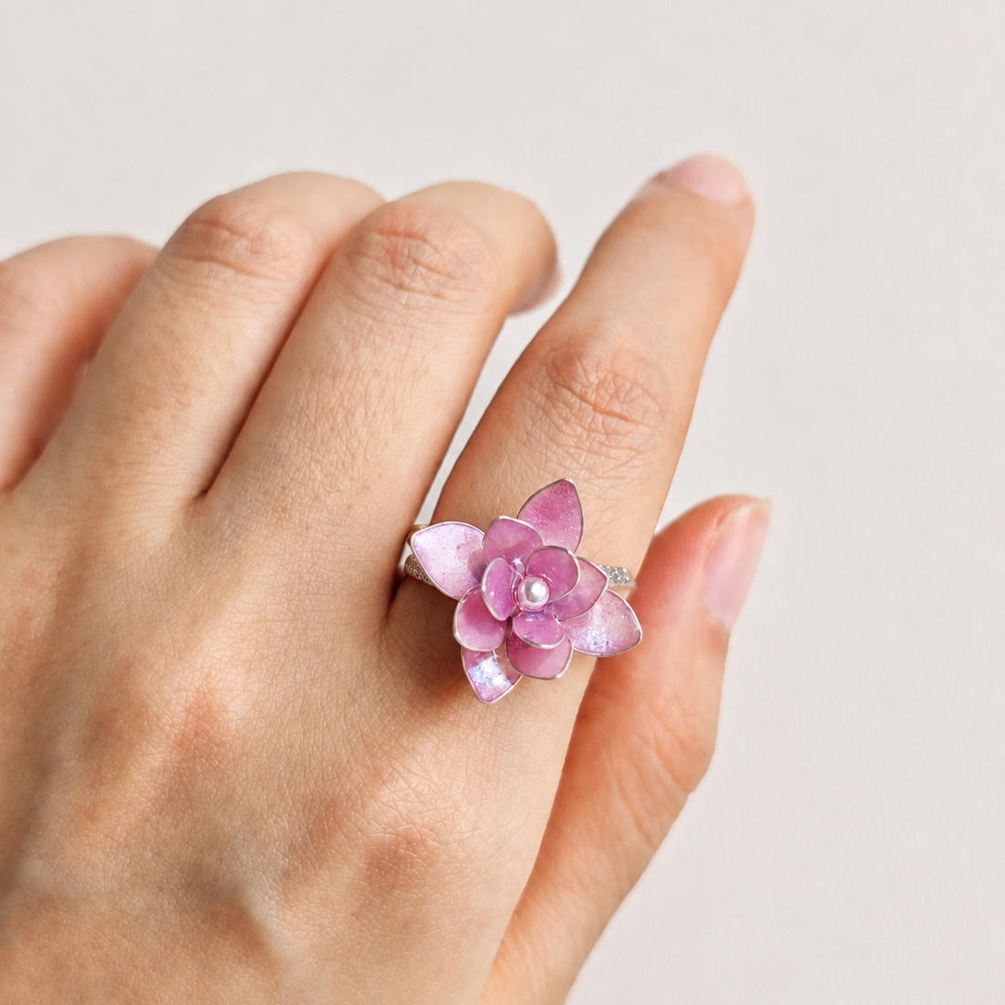 Double Hydrangea Ring