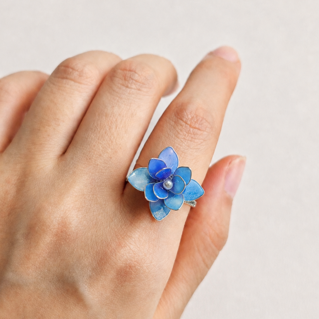 Double Hydrangea Ring