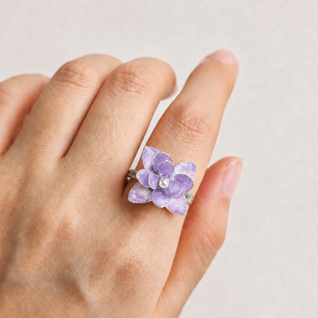 Double Hydrangea Ring