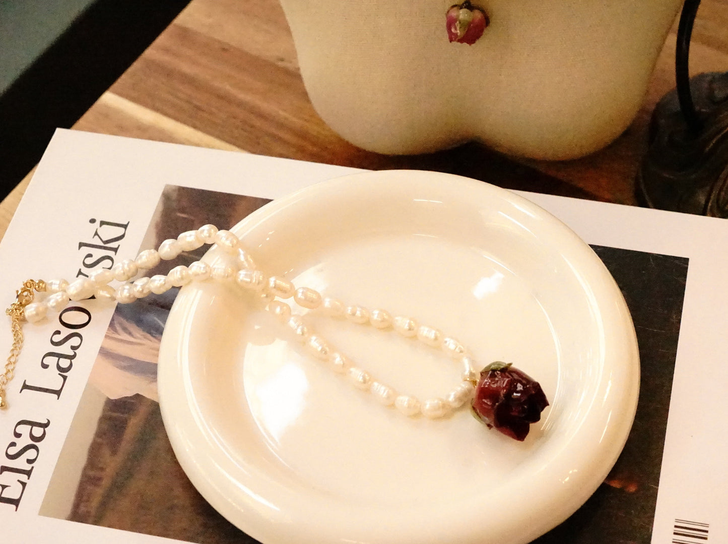 Freshwater Full Pearl Rose Necklace