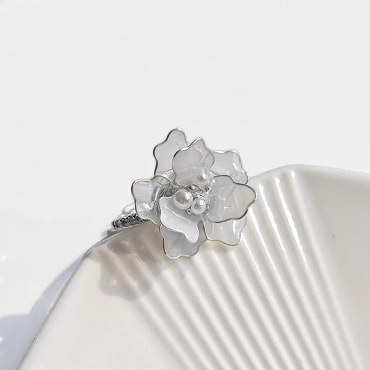 Butterfly Ranunculus Ring