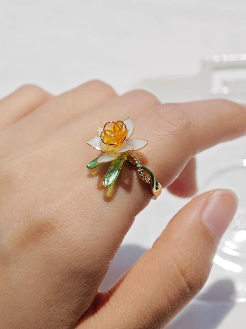 Daffodil Ring