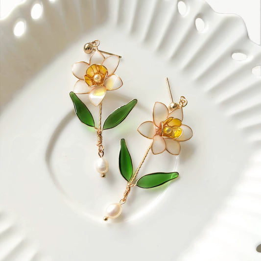 Daffodil Earrings