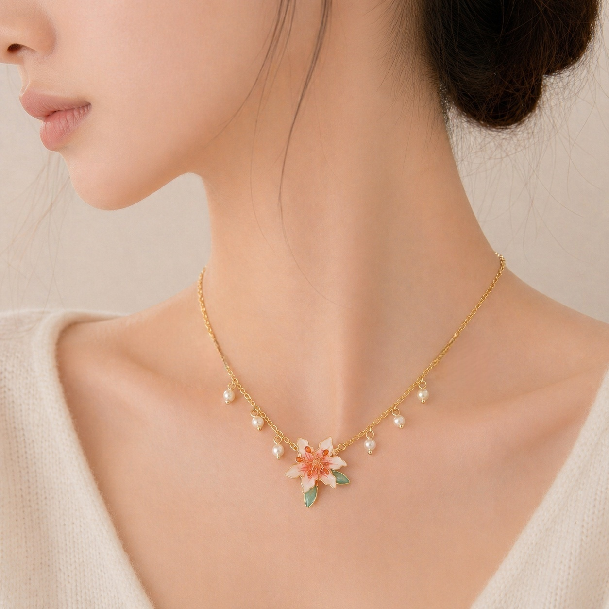 Lily Necklace
